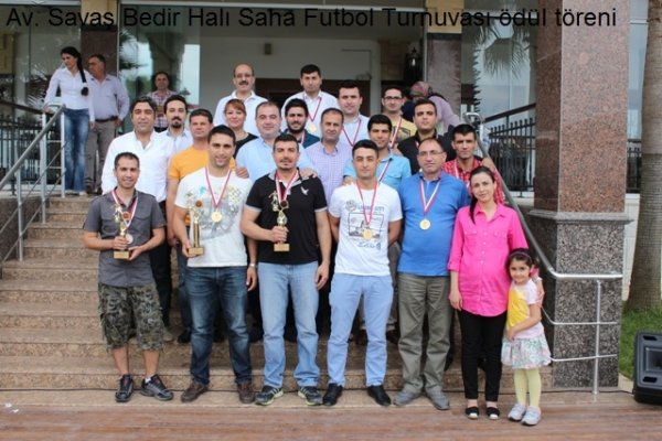 Av. Savaş Bedir Halı Saha Futbol Turnuvası ödül töreni